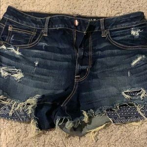 American eagle hi-rise denim shorts!